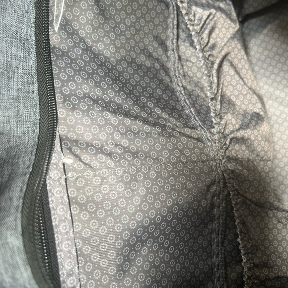 Women's Gondola XL Shoulder Bag, Heather Gray - Picture 8 of 14